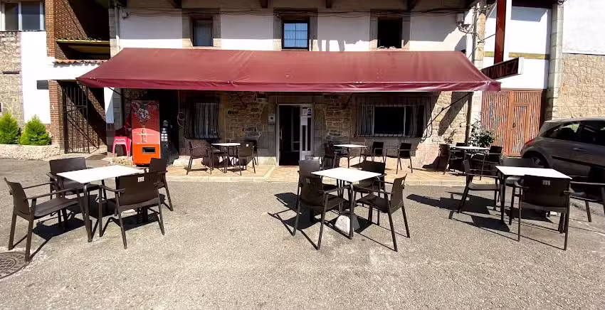 Cafeter&iacute;a &ndash; Bar &Aacute;lvarez