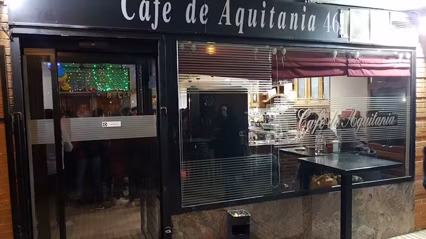 Cafeter&iacute;a Bar Aquitania 46