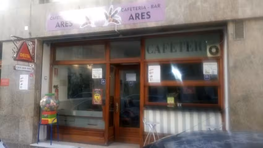 CAFETERIA-BAR ARES