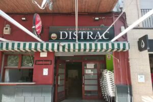 Cafeteria Bar Distrac