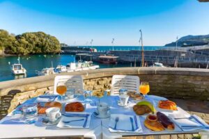 Cafetería-Bar El Puerto