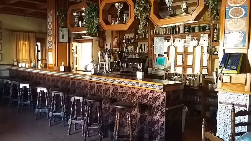 Cafeter&iacute;a Bar El Rancho