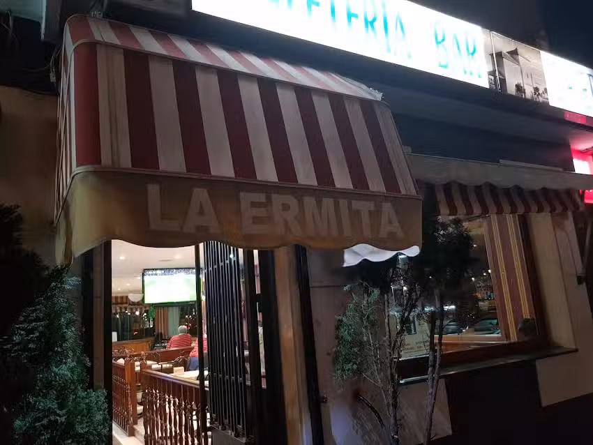 Cafeter&iacute;a Bar La Ermita