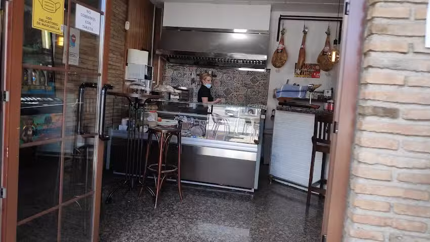 Cafeter&iacute;a Bar La Real