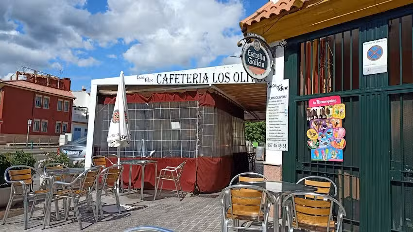 CAFETER&Iacute;A BAR LOS OLIVOS, Casa Felipe