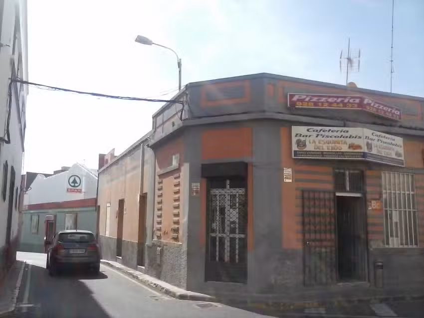 Cafeteria Bar Piscolabis La Esqunita Del Ejido