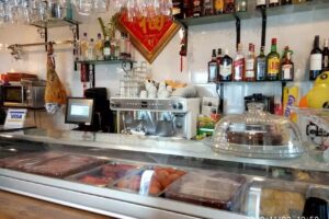 Cafeter&iacute;a Bar Plaza de Tubilla
