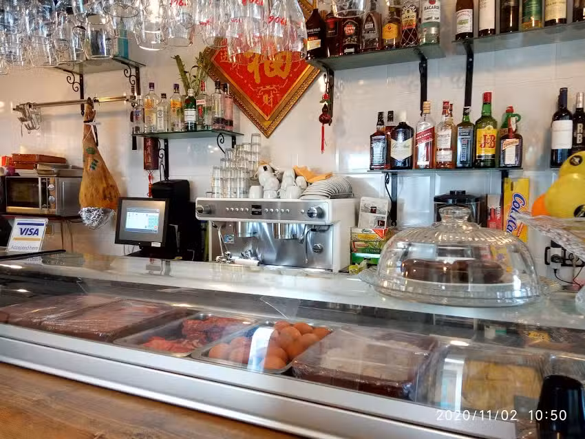Cafeter&iacute;a Bar Plaza de Tubilla