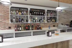 Cafeter&iacute;a &ndash; Bar Rosi