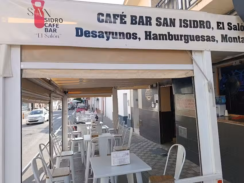 Cafeter&iacute;a Bar San Isidro &laquo;El Sal&oacute;n&raquo;