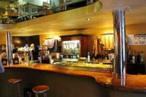 Cafeter&iacute;a &ndash; Bar Yovoy