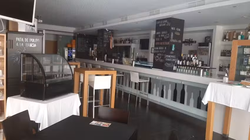 Cafeter&iacute;a B&eacute;cquer.