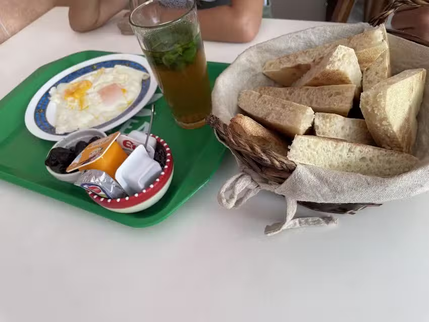 CAFETERIA BERKANE 49