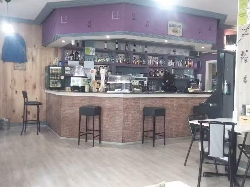 Cafeteria bocateria 50+2