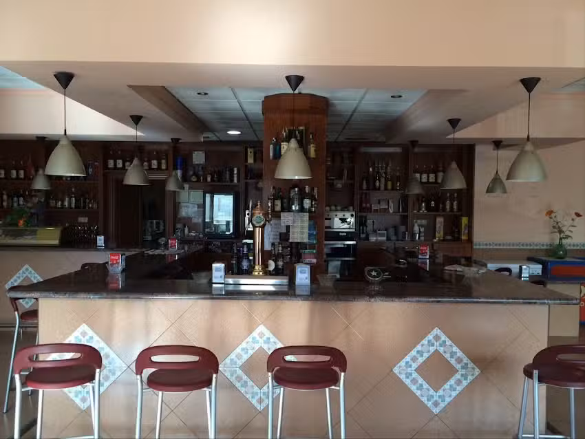 Cafeteria Business Center