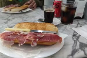 Cafeter&iacute;a cervecer&iacute;a El 37