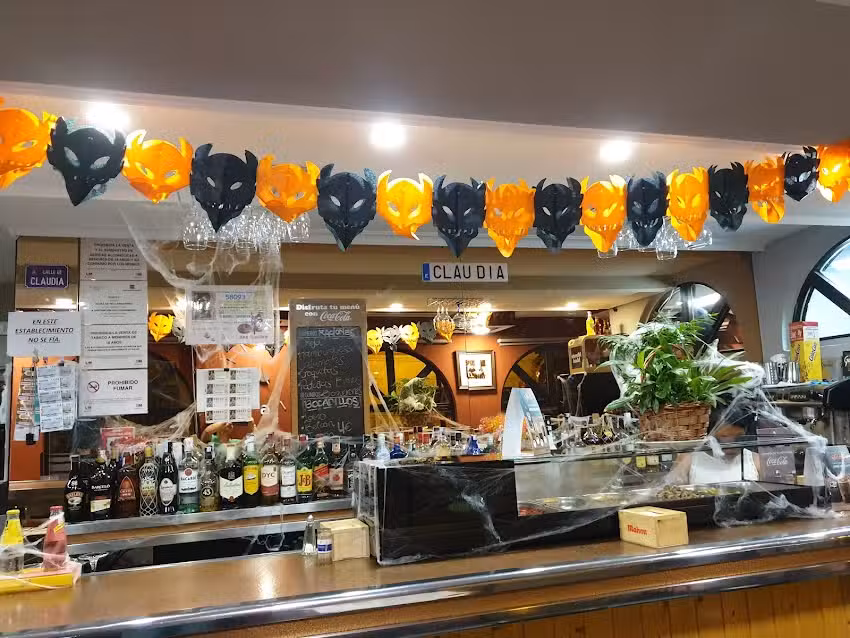 Cafeteria Claudia Cervecer&iacute;a