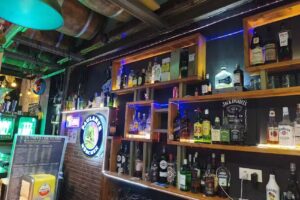 Cafeter&iacute;a & Cocteler&iacute;a Olympus