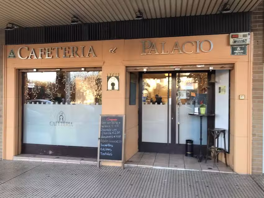 Cafeter&iacute;a El Palacio