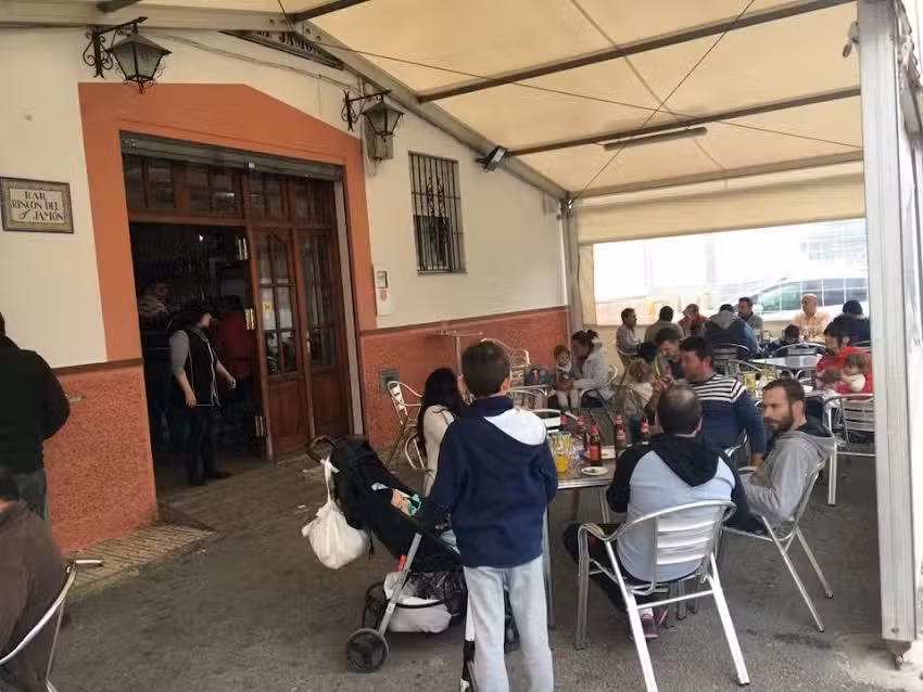 Cafeter&iacute;a El Rincon del Jam&oacute;n