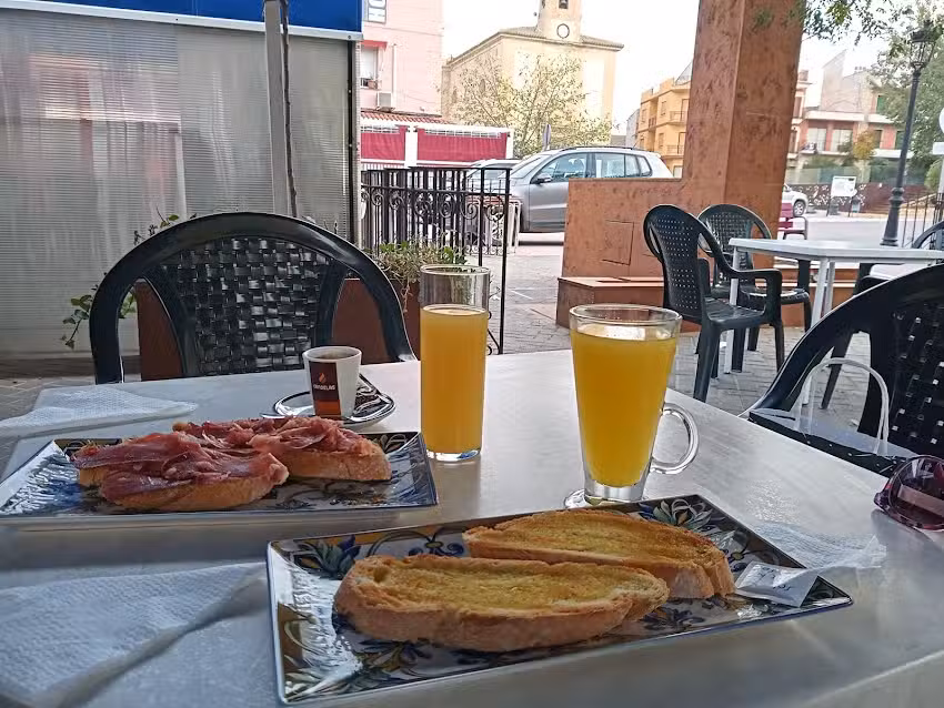 CAFETER&Iacute;A GO-CAR.