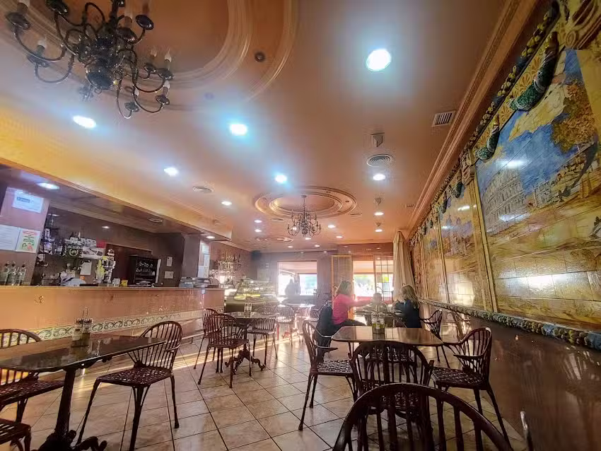 Cafeter&iacute;a Gran V&iacute;a