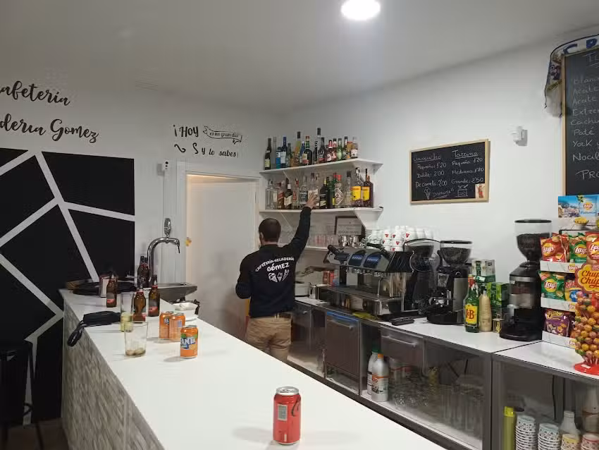 Cafeteria Heladeria Gomez