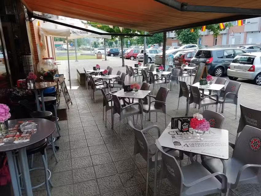 Cafeter&iacute;a Jard&iacute;n de Moneche