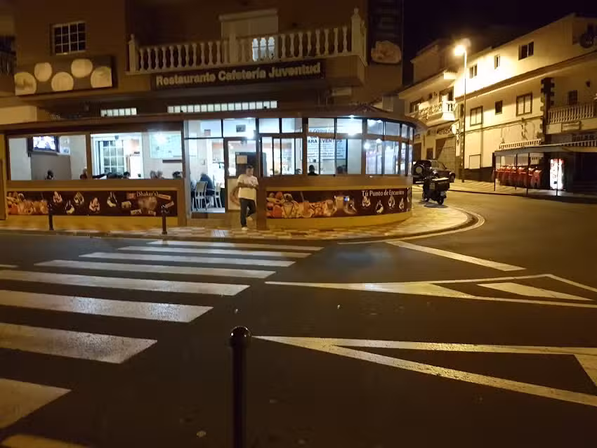 Cafeter&iacute;a Juventud