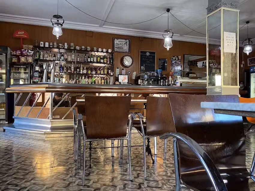 Cafeter&iacute;a la aldeana