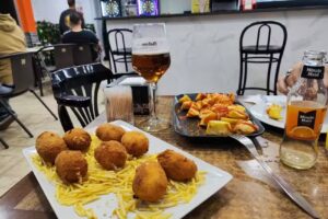 Cafeter&iacute;a La Jijo Bar &laquo;antigua jijonenca&raquo;