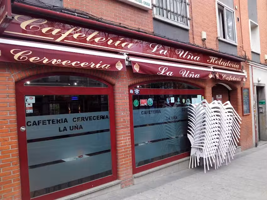 Cafeter&iacute;a la U&ntilde;a