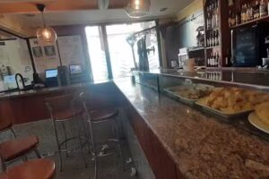 Cafeter&iacute;a Las Delicias