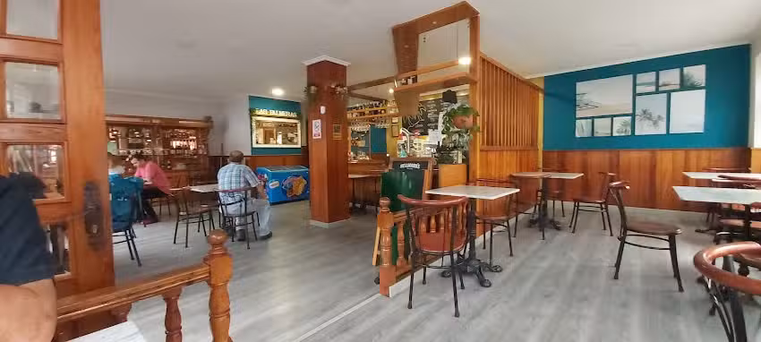Cafeter&iacute;a Las Palmeras