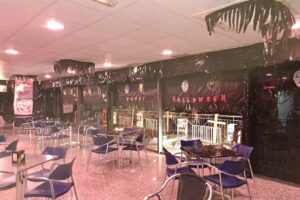 Cafeter&iacute;a Las Piscinas