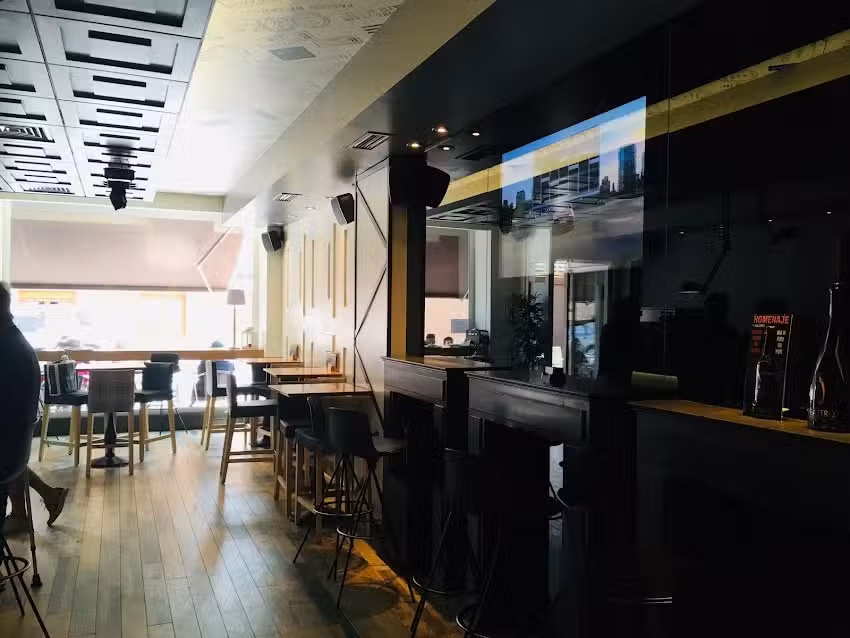 Cafeter&iacute;a Las Torres