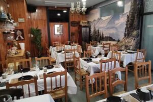 Cafeter&iacute;a Los Alpes