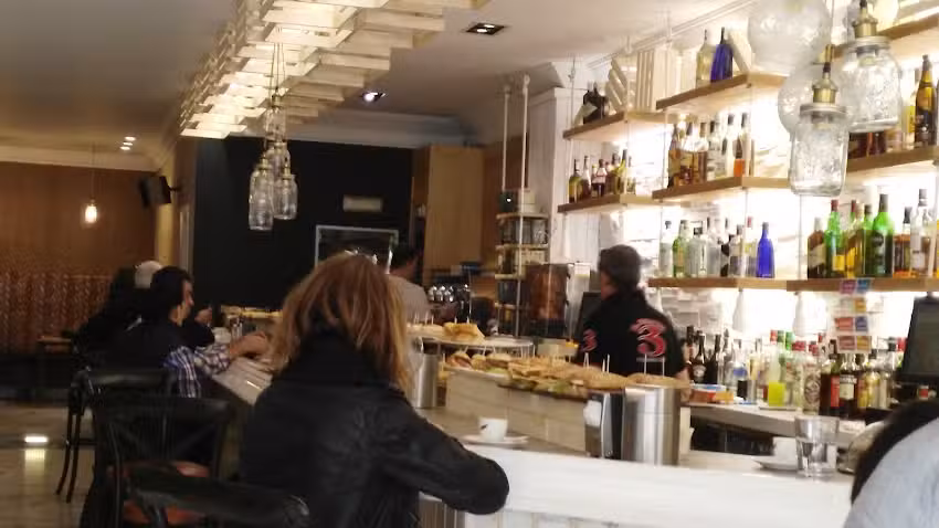 Cafeteria Loungue