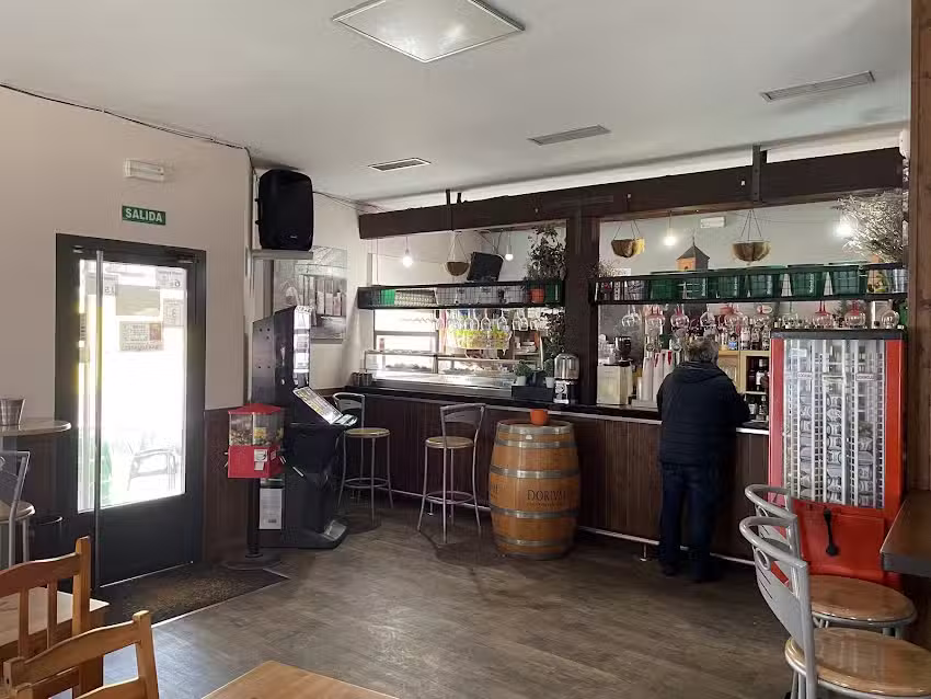 Cafeter&iacute;a Lourdes