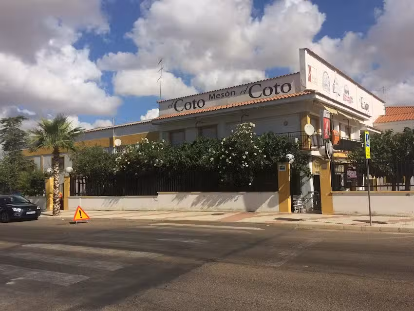 Cafeter&iacute;a MES&Oacute;N EL COTO