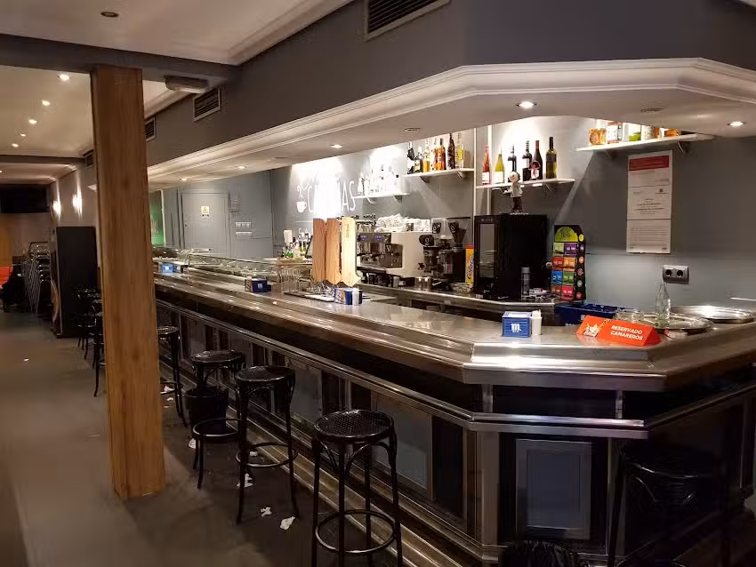 CAFETER&Iacute;A NUEVO CABA&Ntilde;AS