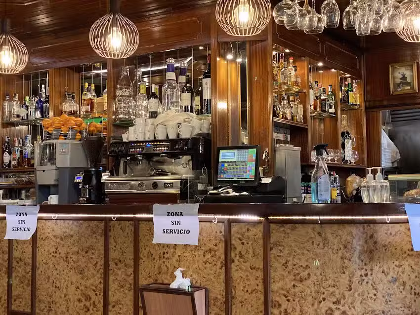 Cafeter&iacute;a Nuevo Jim&eacute;nez