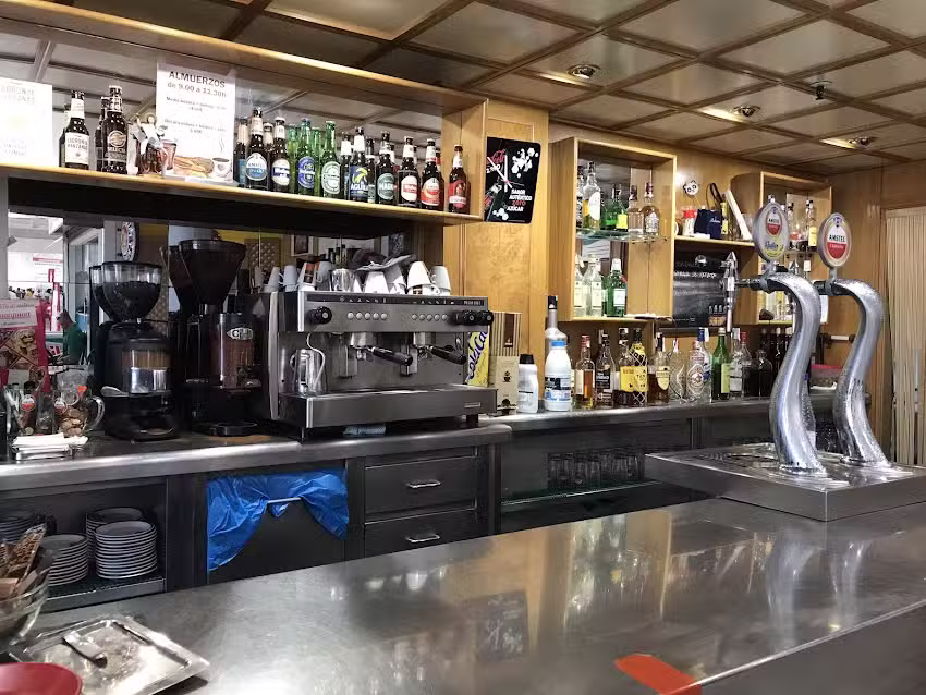 Cafeteria &ldquo;Otra de &hellip;&rdquo;