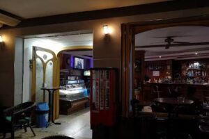 Cafeter&iacute;a-Pub CALDER&Oacute;N.