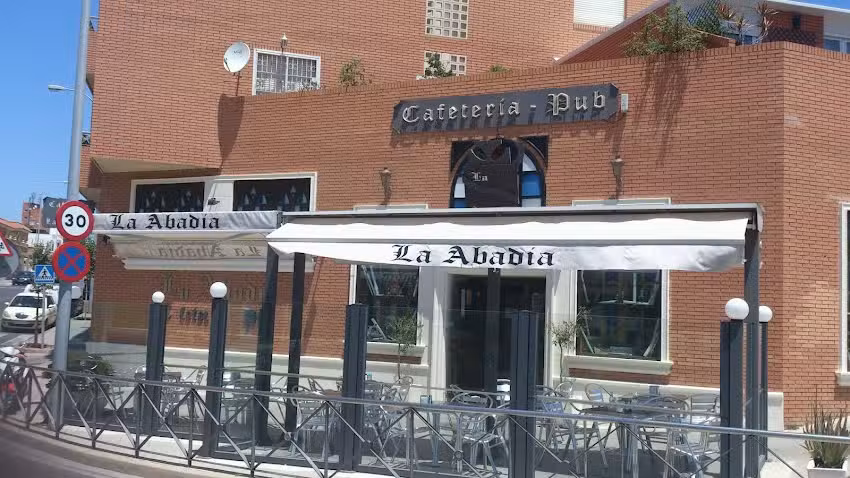 Cafeter&iacute;a Pub La Abad&iacute;a