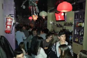 Cafetería – Pub La guarida del Pirata