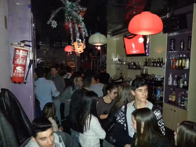 Cafeter&iacute;a &ndash; Pub La guarida del Pirata