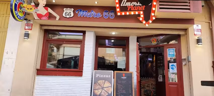 Cafeter&iacute;a Pub Metro 66