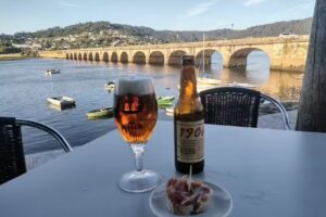 Cafetería pulpería La Carrera