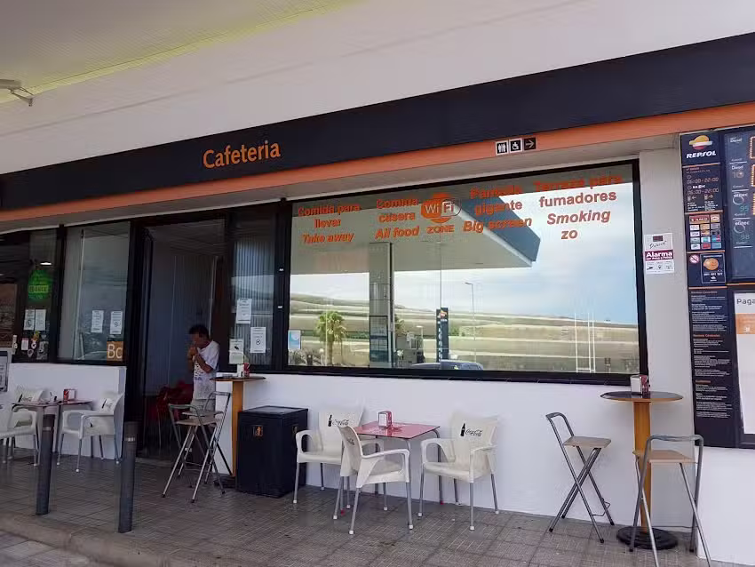 Cafeter&iacute;a Repsol Callao